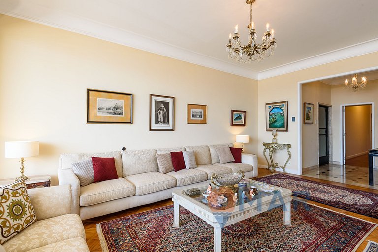 Clássico e Luxuoso 4Qtos a Beira-Mar | A 3484/301