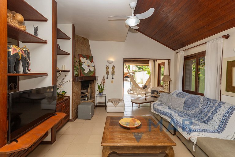 House with 4 Suites and Pool in Búzios | PZ 1214