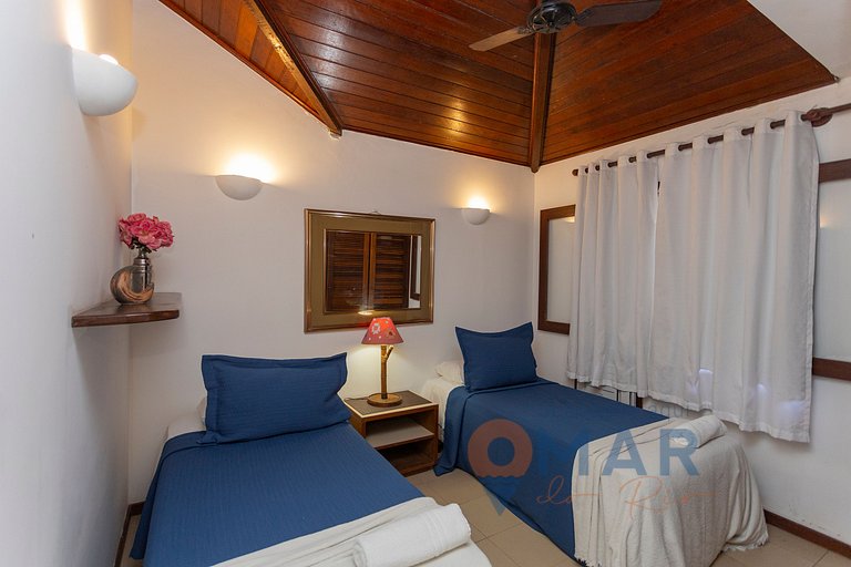 Casa con 4 Suites y Piscina en Búzios | PZ 1214