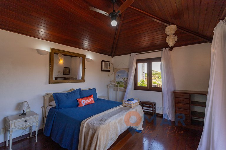 Casa con 4 Suites y Piscina en Búzios | PZ 1214