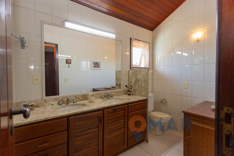 Casa con 4 Suites y Piscina en Búzios | PZ 1214