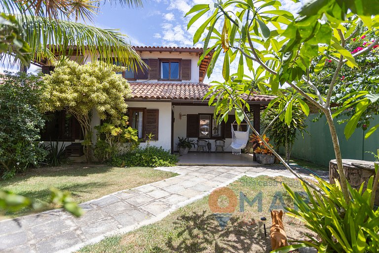 Casa com 4 Suítes e Piscina em Búzios | PZ 1214
