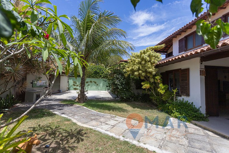 Casa com 4 Suítes e Piscina em Búzios | PZ 1214