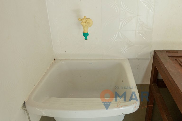 Casa com 4 Suítes e Piscina em Búzios | PZ 1214