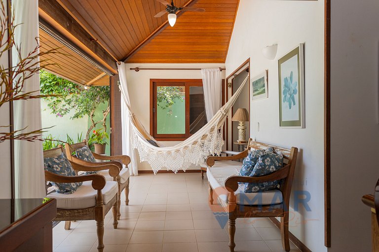 Casa com 4 Suítes e Piscina em Búzios | PZ 1214