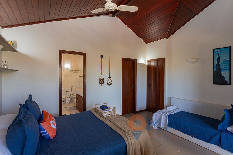 Casa com 4 Suítes e Piscina em Búzios | PZ 1214