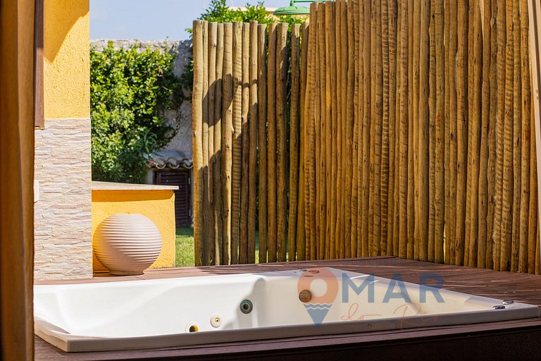 Casa com 4 Quartos & Jacuzzi em Búzios | CBC 16