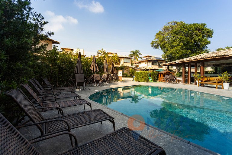 Modern 4 Bedrooms 300m from the Beach | CEG 3