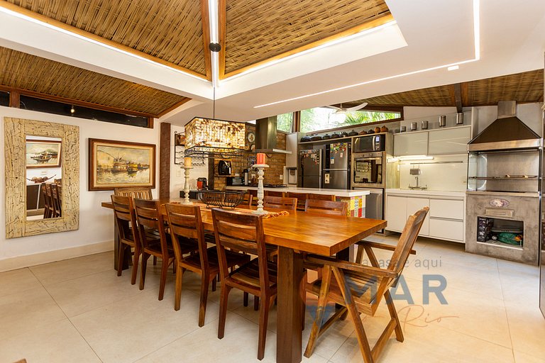 Moderno 4 Quartos a 300m da Praia | CEG 3