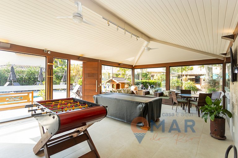 Modern 4 Bedrooms 300m from the Beach | CEG 3