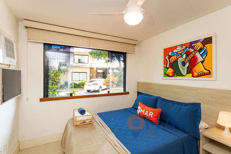 Modern 4 Bedrooms 300m from the Beach | CEG 3
