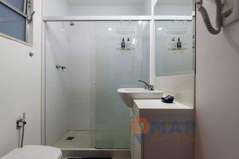 2BDRs 400m from Copacabana Beach | BC 238/303