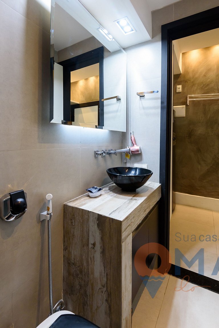 Amplio estudio a 200m de la playa | NSC 1085/702