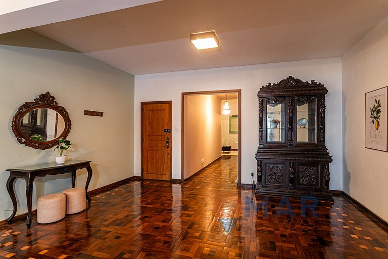 4 Suítes, Varanda Vista-Mar e Garagem | A 3730/201