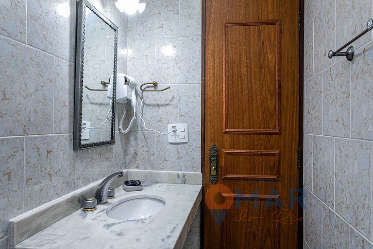 4 Suítes, Varanda Vista-Mar e Garagem | A 3730/201