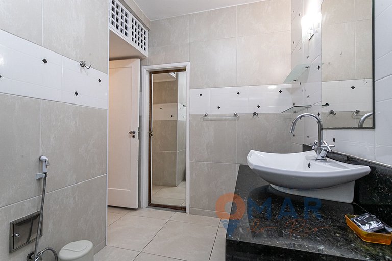 2BDRs a 230m de la playa de Copacabana | BI 68/201