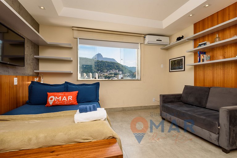 Loft w/ Christ the Redeemer View | SQC 143/1418