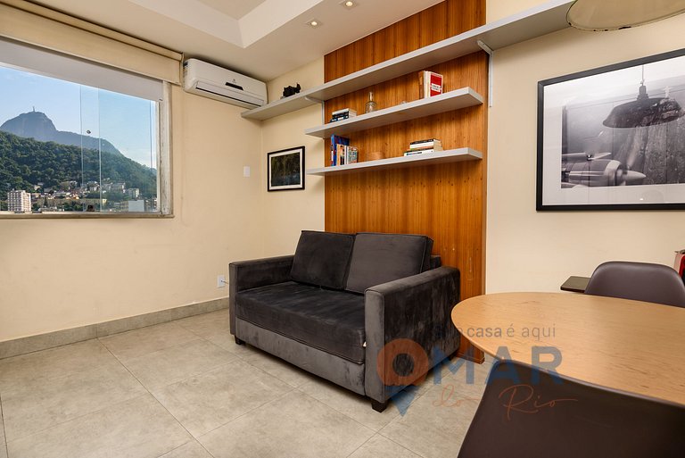 Loft com Vista p/ o Cristo Redentor | SQC 143/1418