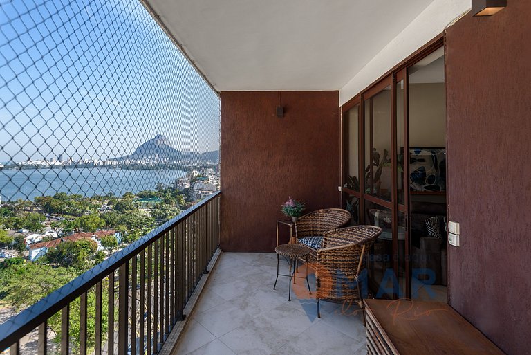 2BDRs with pool and garage in Humaitá|HMT 282/1301