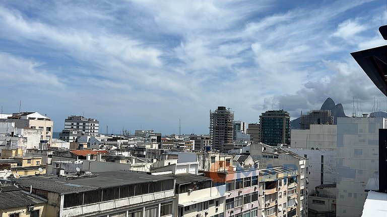 Oásis em Ipanema com Varanda e Garagem | AP 25/905