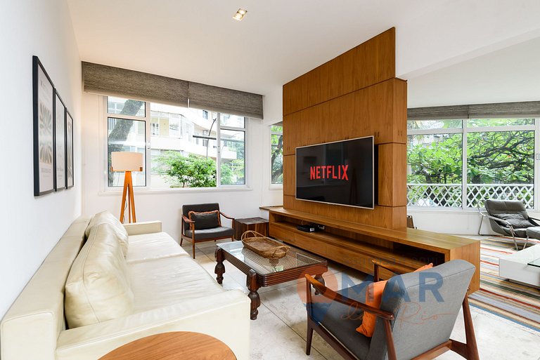 2BDR 330m from Copacabana Beach | RE 253/203