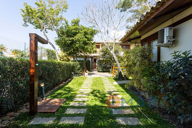 Casa em Búzios com 4 quartos e área gourmet| VF 11