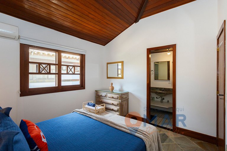 Casa em Búzios com 4 quartos e área gourmet| VF 11