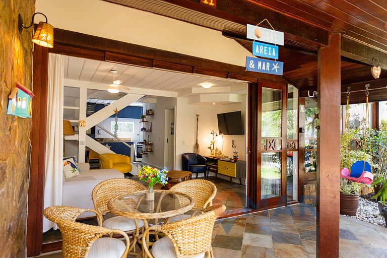 Casa em Búzios com 4 quartos e área gourmet| VF 11