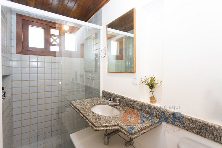 Casa em Búzios com 4 quartos e área gourmet| VF 11
