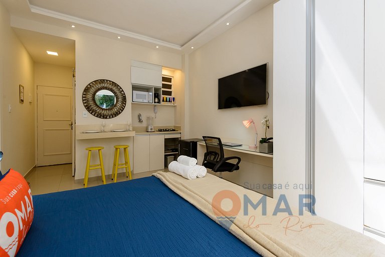 Studio em Copacabana a 450m da Praia | BC 530/202