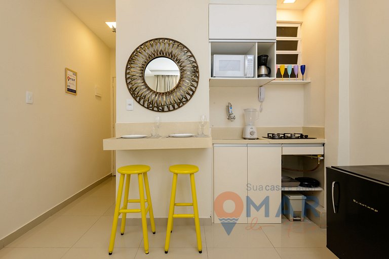 Studio em Copacabana a 450m da Praia | BC 530/202