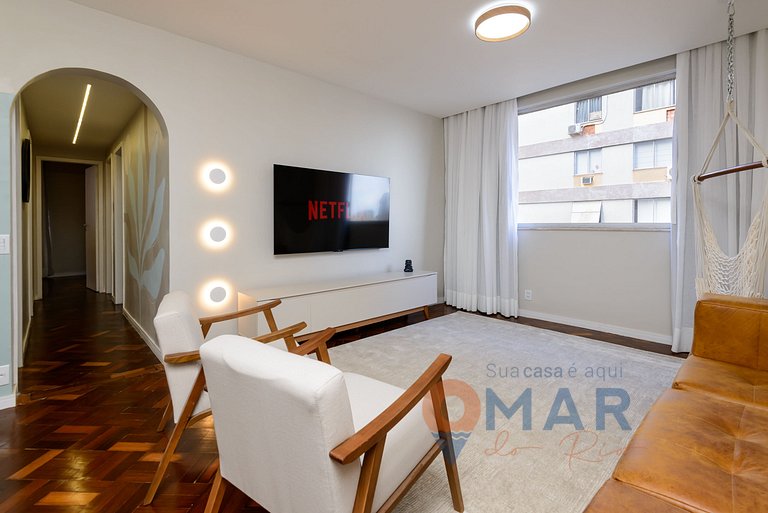 Modern 3 BDRs + Garage in Copacabana | SC 431/704