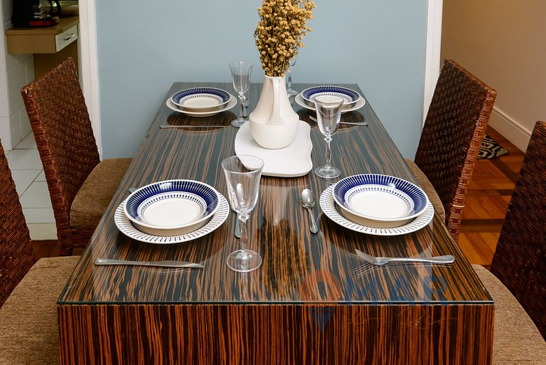3 BDRs, 2 minutes from Copacabana Beach | JN 43/42