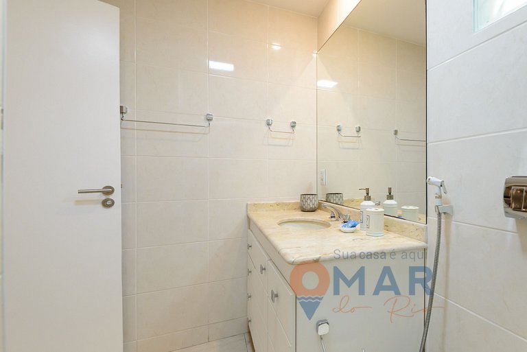 3 BDRs, 2 minutes from Copacabana Beach | JN 43/42