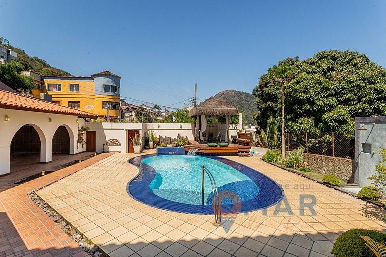 Mansão em Niterói com Piscina e Vista Mar | LD 58