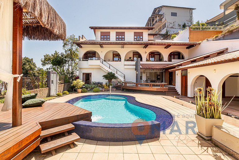Mansão em Niterói com Piscina e Vista Mar | LD 58