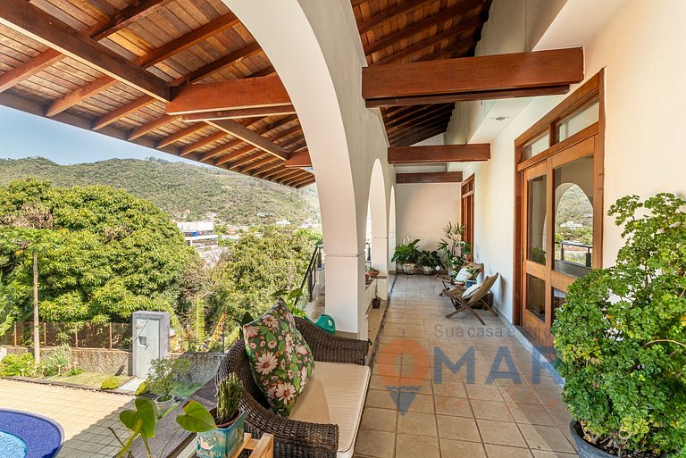 Mansion in Niterói with Pool and Sea View | LD 58