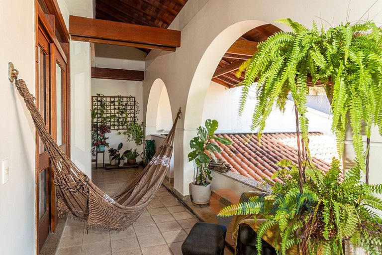 Mansion in Niterói with Pool and Sea View | LD 58