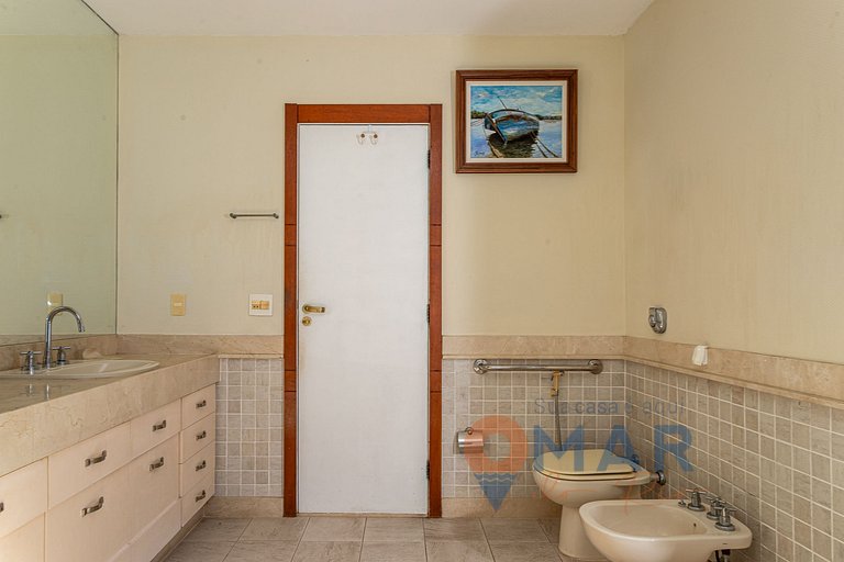 Mansão em Niterói com Piscina e Vista Mar | LD 58
