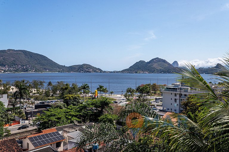 Mansion in Niterói with Pool and Sea View | LD 58