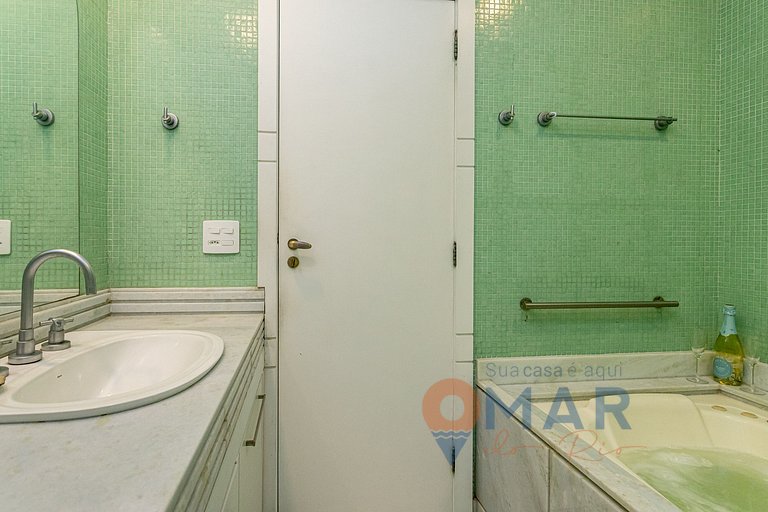Mansão em Niterói com Piscina e Vista Mar | LD 58