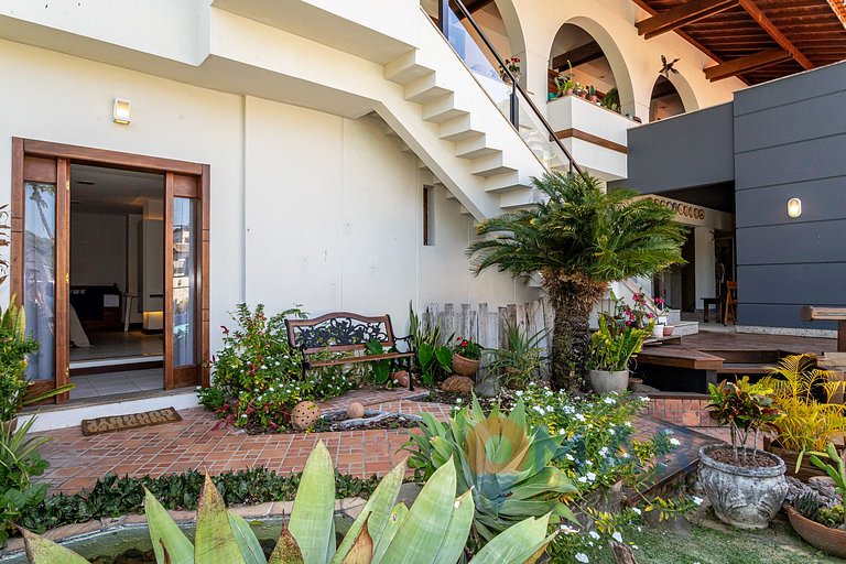Mansion in Niterói with Pool and Sea View | LD 58