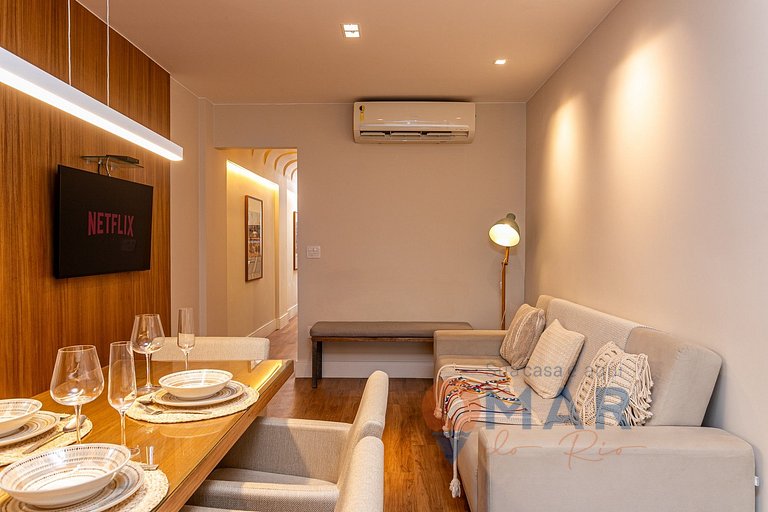 Apartment on Copacabana Beach Block | BRX 58/401