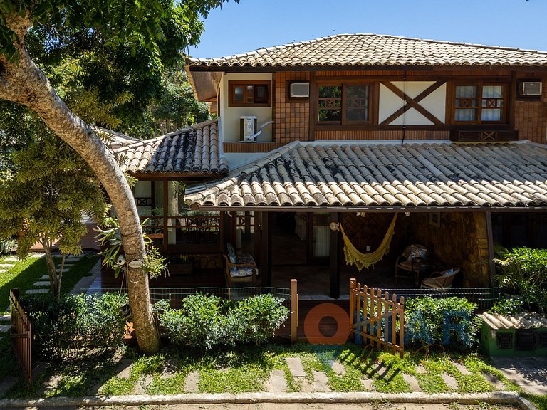 Casa em Búzios com 3 Suítes e Churrasqueira| VF 09