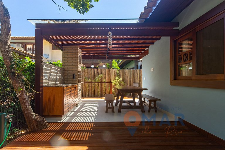 Casa em Búzios com 3 Suítes e Churrasqueira| VF 09