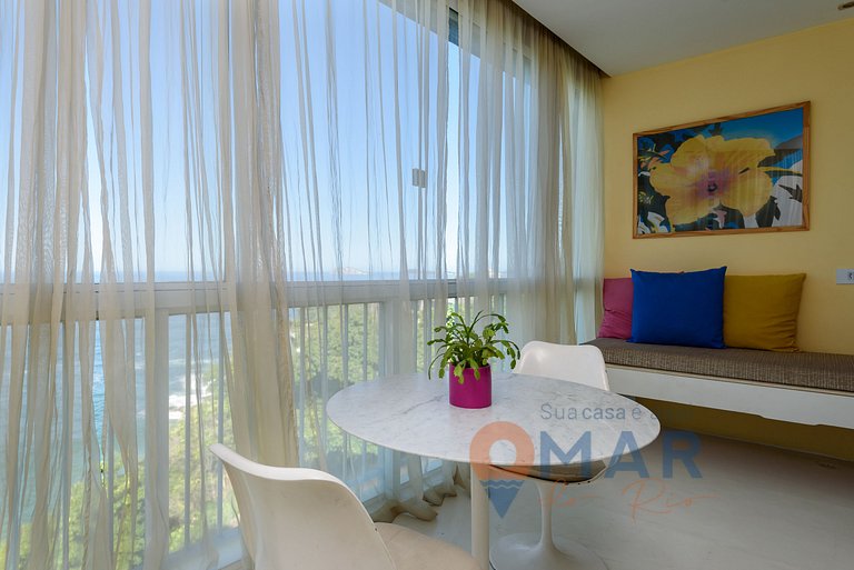Moderno Apartamento com Vista Mar | V 90/102