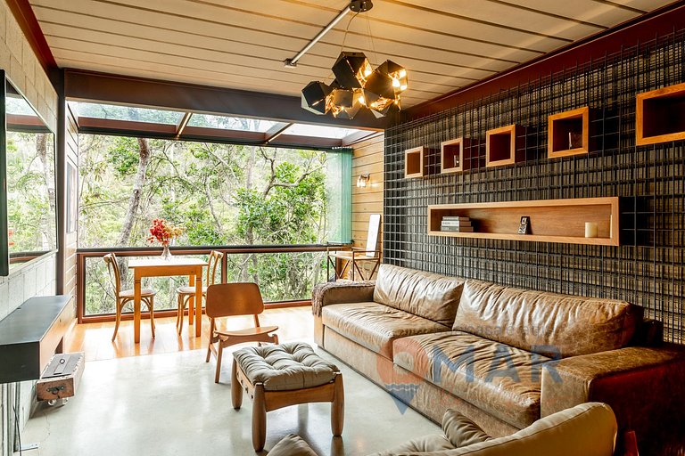 Triplex com Design Industrial em Itaipava | AIR A2