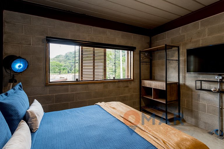 Triplex con Diseño Industrial en Itaipava | AIR A2