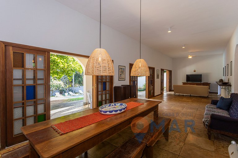 Casa de 4 BDRs c/ piscina en Búzios| Vila Italiana