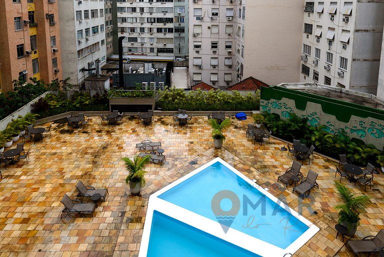 Aparthotel with Pool in Copacabana | BR 370/611